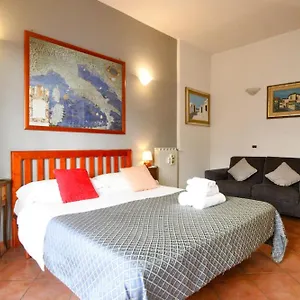  Appartement Holiday Flat In Central Location In